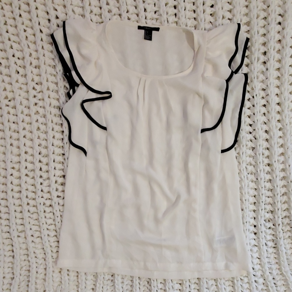 ❗2 for $20❗Off white flowy Forever 21 blouse